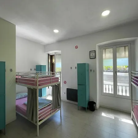 Hostel Downtown River *
