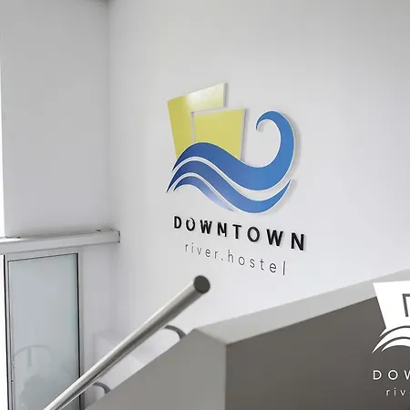 Downtown River Hostel San Sebastian