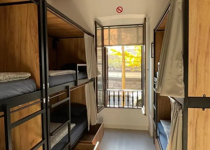 ダウンタウン リバー ホステル *