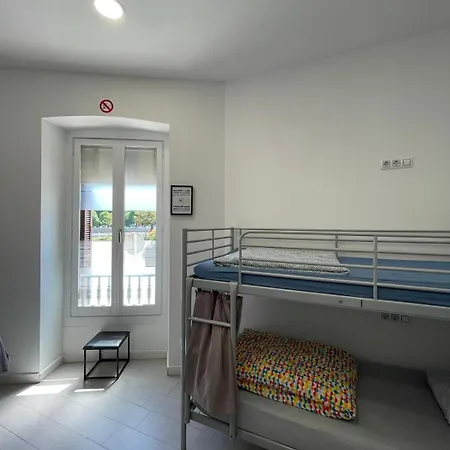 市中心江景旅馆 圣塞瓦斯蒂安