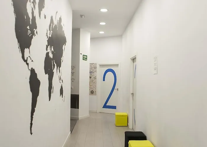 Downtown River Hostal *