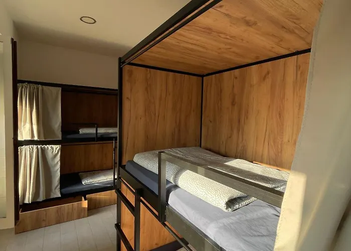 Downtown River Hostal San Sebastián