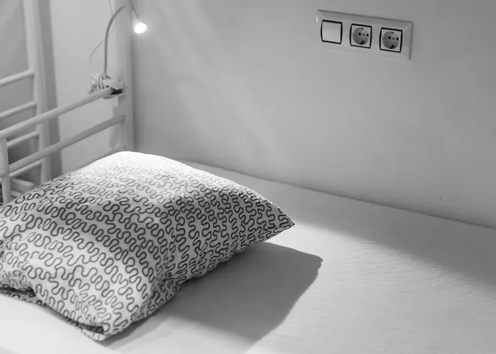 Downtown River Hostal San Sebastián