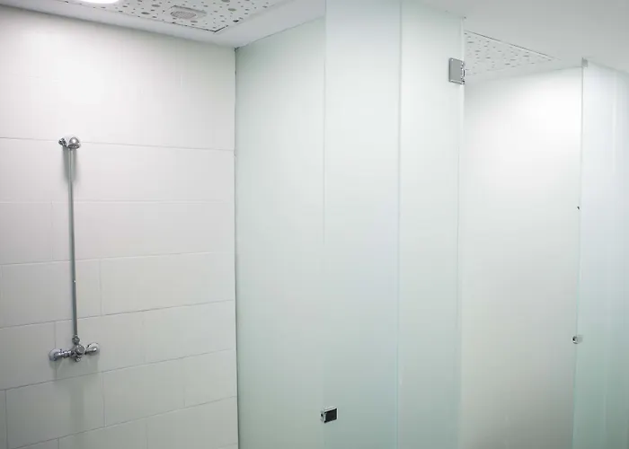 Downtown River אכסניה